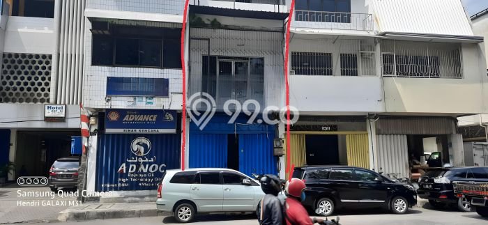 Untuk Dijual! Ruko di Surabaya Kota Surabaya LT 90m2 / LB 270m2 Kawasan Strategis Untuk Dijual! Ruko di Surabaya Kota Surabaya LT 90m2 / LB 270m2 Kawasan Strategis