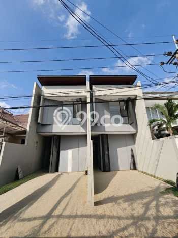 Jual Rumah Bagus Siap Huni LB 160m2 di Rungkut, Surabaya Jual Rumah Bagus Siap Huni LB 160m2 di Rungkut, Surabaya