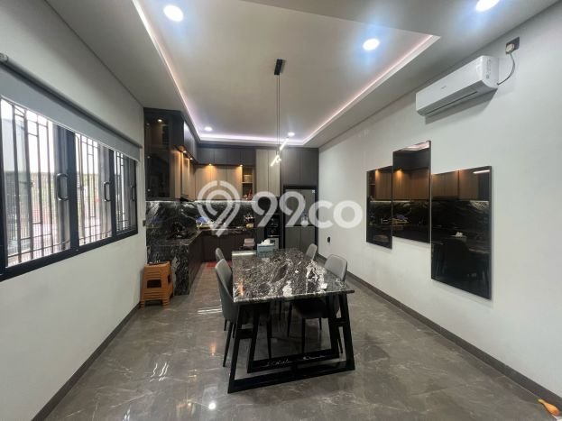 Rumah Minimalis 3 KT di Kav DKI Jakarta Barat Semi Furnished Rumah Minimalis 3 KT di Kav DKI Jakarta Barat Semi Furnished