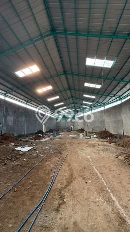 Disewakan Gudang di Kawasan Ramai Rawa Buaya Luas 1400m2 Disewakan Gudang di Kawasan Ramai Rawa Buaya Luas 1400m2