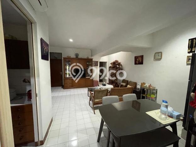 Rumah Luxury Modern Tanpa Renovasi di Puri Indah Jakarta Barat Rumah Luxury Modern Tanpa Renovasi di Puri Indah Jakarta Barat