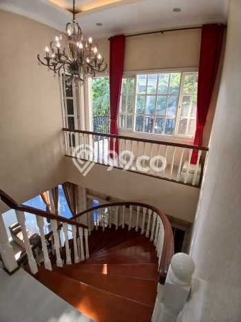 Rumah Elit Modern Tanpa Renovasi di Pantai Indah Kapuk Jakarta Utara Rumah Elit Modern Tanpa Renovasi di Pantai Indah Kapuk Jakarta Utara