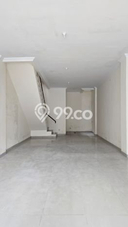 FOR RENT! Ruko di Green Lake City Cocok untuk Bisnis 478m2 FOR RENT! Ruko di Green Lake City Cocok untuk Bisnis 478m2
