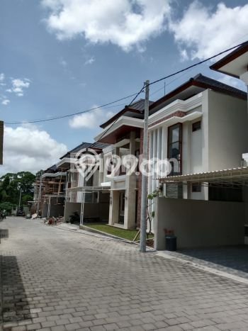 Rumah Eksklusif Siap Huni LT 198m2 di Kesiman, Denpasar Rumah Eksklusif Siap Huni LT 198m2 di Kesiman, Denpasar