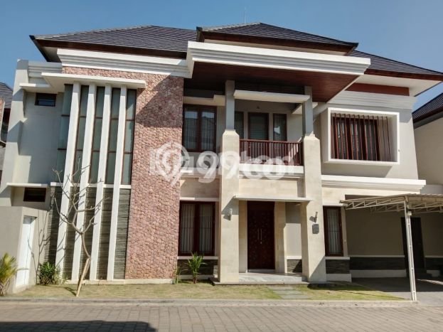 Rumah Eksklusif Siap Huni LT 198m2 di Kesiman, Denpasar Rumah Eksklusif Siap Huni LT 198m2 di Kesiman, Denpasar