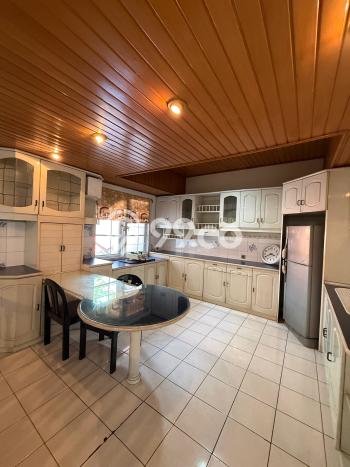 Hunian Modern dengan LT 658m2 & LB 500m2 Dikontrakkan di Sayap Dago Hunian Modern dengan LT 658m2 & LB 500m2 Dikontrakkan di Sayap Dago