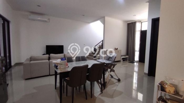 Hunian Mewah Siap Huni LT 120m2 di Kelapa Gading, Jakarta Utara Hunian Mewah Siap Huni LT 120m2 di Kelapa Gading, Jakarta Utara