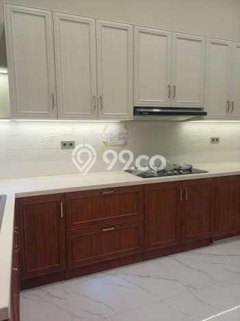 Siap Huni Rumah Mewah 5 Kamar di Kelapa Gading Dekat ke Mana Saja Siap Huni Rumah Mewah 5 Kamar di Kelapa Gading Dekat ke Mana Saja