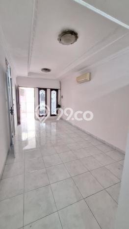 Rumah Modern Minimalis 4 Kamar Bisa Langsung Pindah di Kelapa Gading Rumah Modern Minimalis 4 Kamar Bisa Langsung Pindah di Kelapa Gading