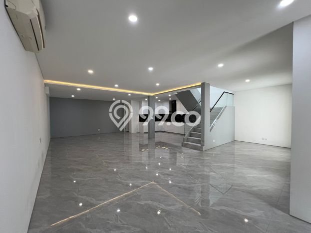 Rumah Eksklusif Siap Huni LT 120m2 di Kelapa Gading, Jakarta Utara Rumah Eksklusif Siap Huni LT 120m2 di Kelapa Gading, Jakarta Utara