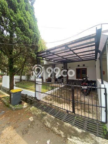For Sale Rumah 3 Kamar Lokasi Ideal Nyaman dan Strategis di Arcamanik For Sale Rumah 3 Kamar Lokasi Ideal Nyaman dan Strategis di Arcamanik