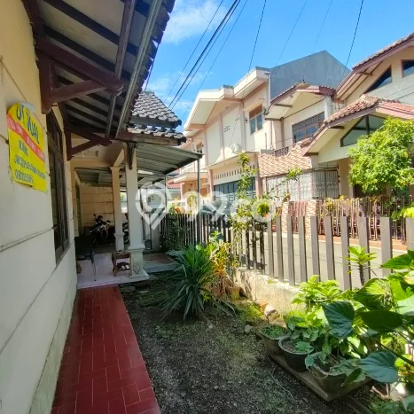For Sale Rumah 5 Kamar Lokasi Strategis Nyaman dan Strategis di Batununggal For Sale Rumah 5 Kamar Lokasi Strategis Nyaman dan Strategis di Batununggal