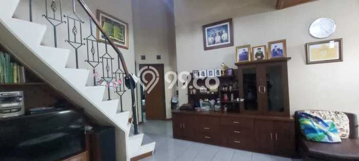 Dijual Rumah 4 Kamar Lokasi Strategis Nyaman dan Strategis di Batununggal Dijual Rumah 4 Kamar Lokasi Strategis Nyaman dan Strategis di Batununggal