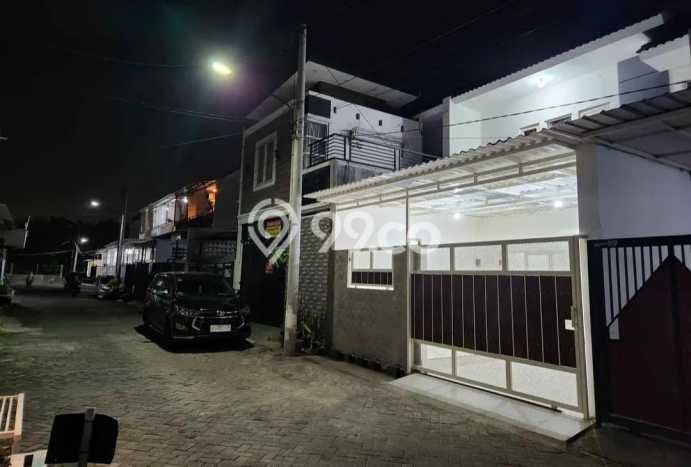 Rumah Modern 3 KT di Banyu Urip Surabaya Unfurnished Rumah Modern 3 KT di Banyu Urip Surabaya Unfurnished