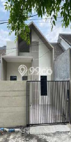 For Sale Rumah 2 Kamar Lokasi Strategis Bagus dan Strategis di Rungkut For Sale Rumah 2 Kamar Lokasi Strategis Bagus dan Strategis di Rungkut