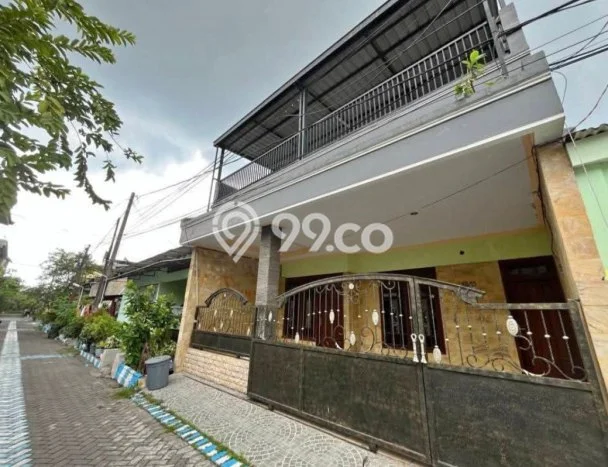 For Sale Hunian Rumah Terawat 4 KT di Babatan, Surabaya For Sale Hunian Rumah Terawat 4 KT di Babatan, Surabaya