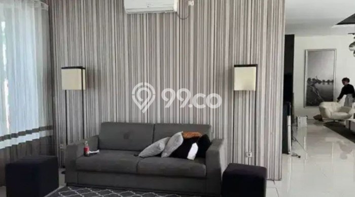 Rumah Luxury Modern Siap Huni di Babatan Surabaya Rumah Luxury Modern Siap Huni di Babatan Surabaya