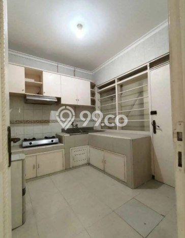 Rumah Modern 5 KT di Raya Darmo Surabaya Full Furnished Rumah Modern 5 KT di Raya Darmo Surabaya Full Furnished