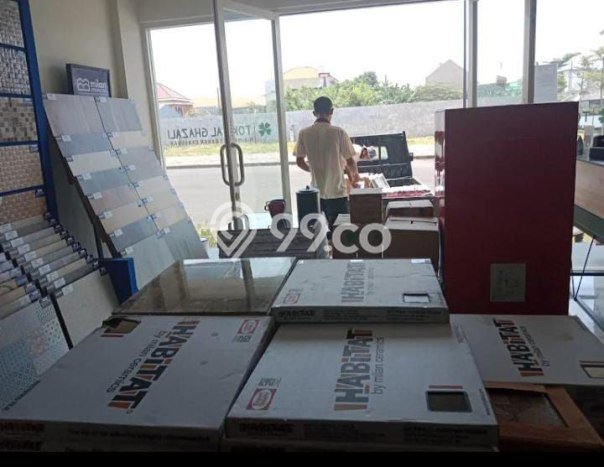 Ruko Bagus LT 70m2 LB 140m2 Dijual di Taman Sidoarjo Ruko Bagus LT 70m2 LB 140m2 Dijual di Taman Sidoarjo