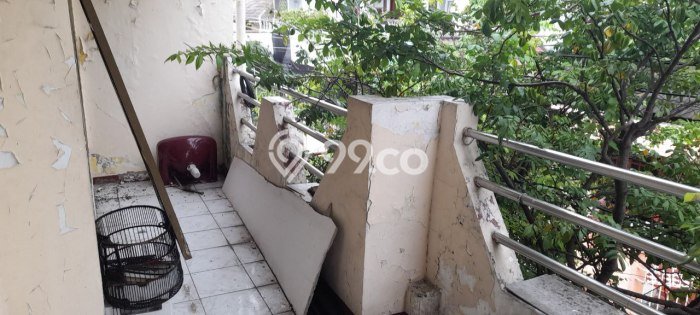 Dijual Rumah 4 Kamar Lokasi Strategis Nyaman dan Strategis di Waru Dijual Rumah 4 Kamar Lokasi Strategis Nyaman dan Strategis di Waru