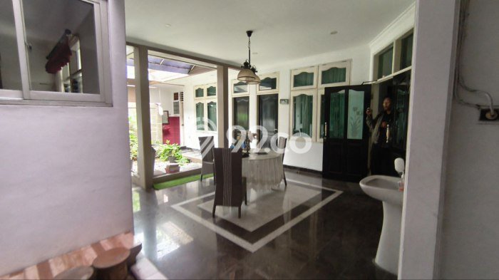 Siap Huni Rumah Mewah 3 Kamar di Gayungan Dekat ke Mana Pun Siap Huni Rumah Mewah 3 Kamar di Gayungan Dekat ke Mana Pun
