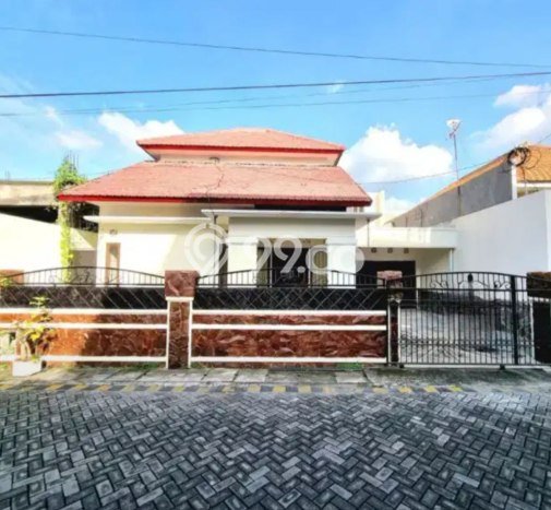 Kesempatan Investasi di Pusat Kota Sukolilo, Surabaya - LT 190m2m² Kesempatan Investasi di Pusat Kota Sukolilo, Surabaya - LT 190m2m²
