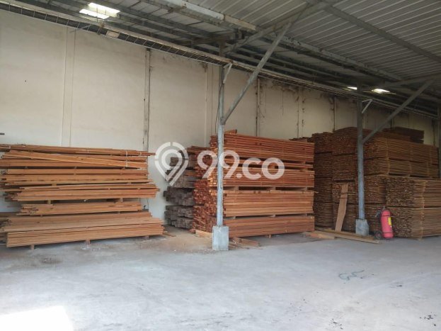 Jual Gudang Strategis Kawasan Kebomas, Luas 2793m2m², Jalan Utama, Kawasan Komersial Jual Gudang Strategis Kawasan Kebomas, Luas 2793m2m², Jalan Utama, Kawasan Komersial