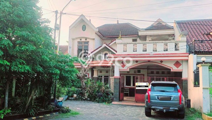 Dijual Rumah 6 Kamar Lokasi Ideal Nyaman dan Strategis di Waru Dijual Rumah 6 Kamar Lokasi Ideal Nyaman dan Strategis di Waru