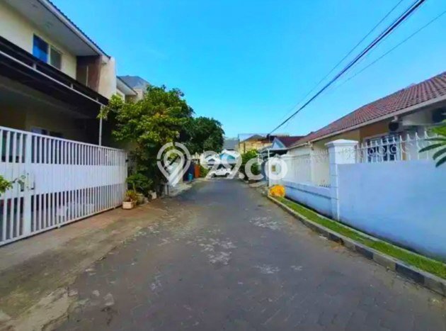 Hunian Cantik Minimalis Lb 180m2 di Mulyorejo, Surabaya Hunian Cantik Minimalis Lb 180m2 di Mulyorejo, Surabaya