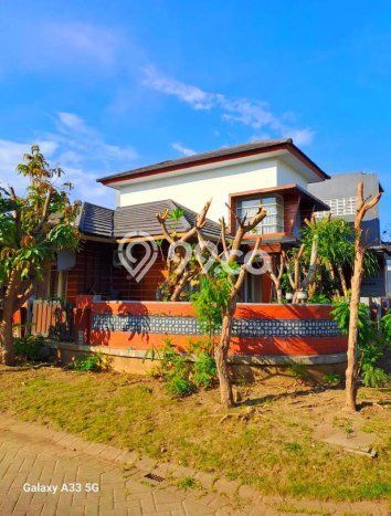 Rumah area Gedangan, Sidoarjo, Luas 233m2m² Bangunan 200m2m² - SEGERA MILIKI! Rumah area Gedangan, Sidoarjo, Luas 233m2m² Bangunan 200m2m² - SEGERA MILIKI!