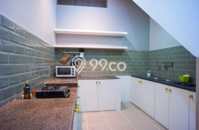 Siap Huni Rumah Mewah 5 Kamar di Wonocolo Dekat ke Mana Saja Siap Huni Rumah Mewah 5 Kamar di Wonocolo Dekat ke Mana Saja