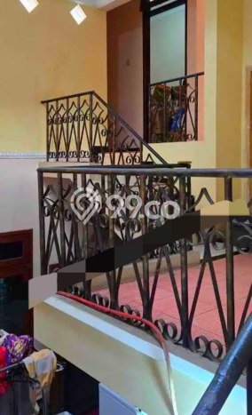 HARGA SPESIAL! Rumah di Dukuh Pakis, Surabaya, LT 433m2m² Bangunan 350m2m² HARGA NEGO! HARGA SPESIAL! Rumah di Dukuh Pakis, Surabaya, LT 433m2m² Bangunan 350m2m² HARGA NEGO!