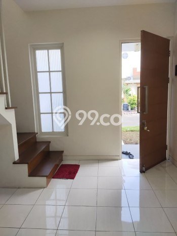 Rumah Modern Cantik 2 KT Siap Huni di Taman Rumah Modern Cantik 2 KT Siap Huni di Taman