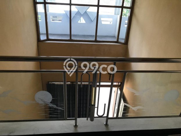 Dijual Rumah 5 Kamar Lokasi Ideal Nyaman dan Strategis di Waru Dijual Rumah 5 Kamar Lokasi Ideal Nyaman dan Strategis di Waru