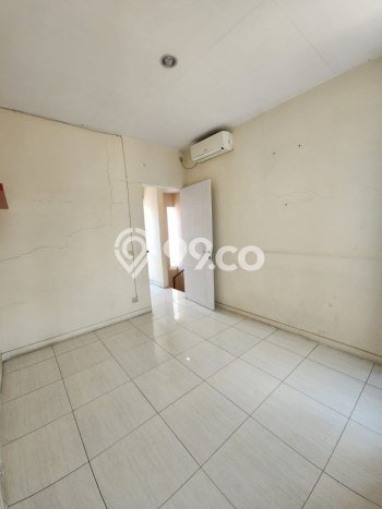 Rumah Modern Minimalis 2 KT Bisa Langsung Pindah di Taman Rumah Modern Minimalis 2 KT Bisa Langsung Pindah di Taman