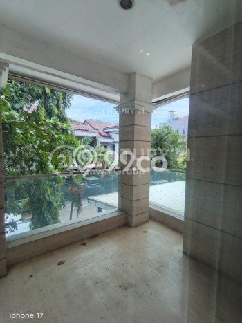 SPECIAL PRICE! Rumah area Kelapa Gading, 4 KT, Akses Mudah Fasilitas Umum, Luas 339m2m² Bangunan 340m2m² SPECIAL PRICE! Rumah area Kelapa Gading, 4 KT, Akses Mudah Fasilitas Umum, Luas 339m2m² Bangunan 340m2m²
