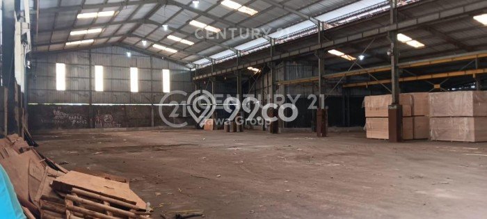 FOR SALE! Gudang di Cipondoh Tangerang, LT 2550m2, LB 1500m2 FOR SALE! Gudang di Cipondoh Tangerang, LT 2550m2, LB 1500m2