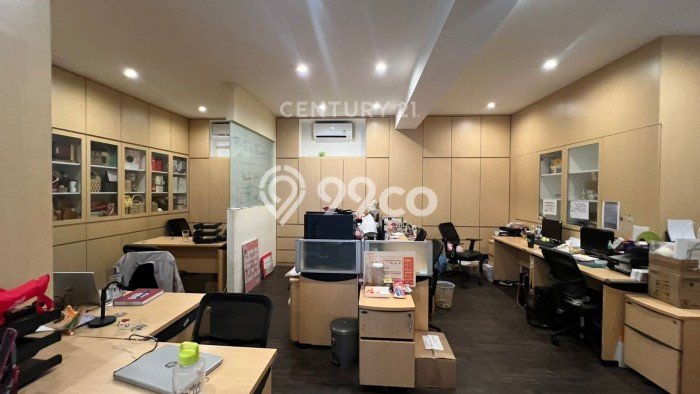 LOKASI PREMIUM! Ruko di , Luas 548m2m², Mainroad, Kawasan Bisnis LOKASI PREMIUM! Ruko di , Luas 548m2m², Mainroad, Kawasan Bisnis
