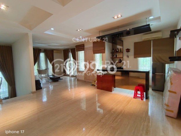 SPECIAL PRICE! Rumah area Kelapa Gading, 4 KT, Akses Mudah Fasilitas Umum, Luas 339m2m² Bangunan 340m2m² SPECIAL PRICE! Rumah area Kelapa Gading, 4 KT, Akses Mudah Fasilitas Umum, Luas 339m2m² Bangunan 340m2m²