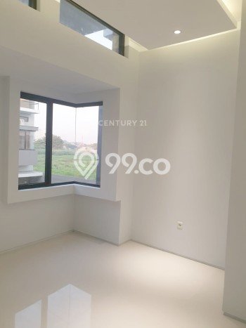 For Sale Rumah 3 Kamar Lokasi Ideal Bagus dan Strategis di Karang Tengah For Sale Rumah 3 Kamar Lokasi Ideal Bagus dan Strategis di Karang Tengah