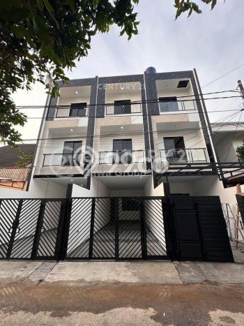 Dijual Hunian Rumah Terawat 5 KT di Duri Kepa, Jakarta Barat Dijual Hunian Rumah Terawat 5 KT di Duri Kepa, Jakarta Barat