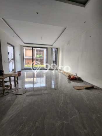 Dijual Rumah Luas Elegan Dengan View Eksklusif di Permata Buana, Jakarta Barat Dijual Rumah Luas Elegan Dengan View Eksklusif di Permata Buana, Jakarta Barat