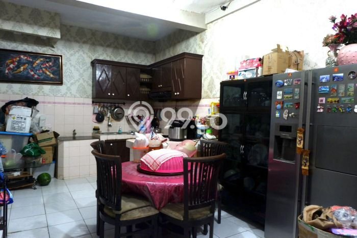Dijual Hunian Rumah Terawat 5 KT di Jelambar, Jakarta Barat Dijual Hunian Rumah Terawat 5 KT di Jelambar, Jakarta Barat