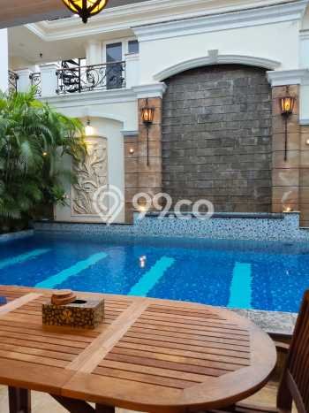 For Sale! Premium House LT 640m2 Desain Elegan di Pantai Indah Kapuk For Sale! Premium House LT 640m2 Desain Elegan di Pantai Indah Kapuk