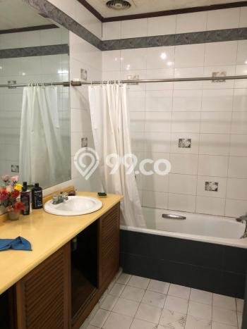 LOKASI PREMIUM! Ruko di Hayam Wuruk, Luas 506m2m², Jalan Utama, Area Bisnis LOKASI PREMIUM! Ruko di Hayam Wuruk, Luas 506m2m², Jalan Utama, Area Bisnis