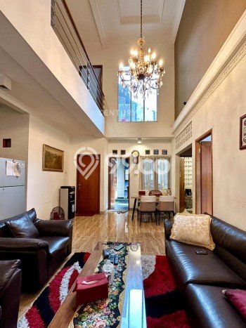Dijual Rumah Luas Elegan Dengan View Eksklusif di Pondok Indah, Jakarta Selatan Dijual Rumah Luas Elegan Dengan View Eksklusif di Pondok Indah, Jakarta Selatan