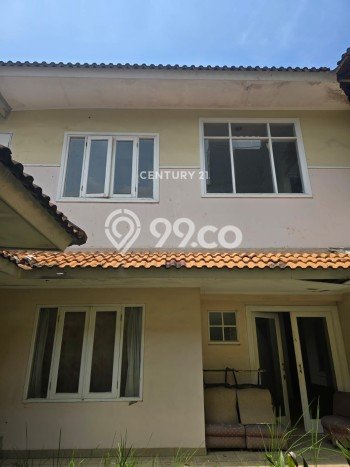 Ready to Use! Luxury House LT 320m2 Desain Modern di Kemang Pratama Ready to Use! Luxury House LT 320m2 Desain Modern di Kemang Pratama