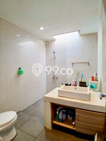 Rumah Mewah Siap Huni LT 160m2 di Pondok Aren, Tangerang Selatan Rumah Mewah Siap Huni LT 160m2 di Pondok Aren, Tangerang Selatan