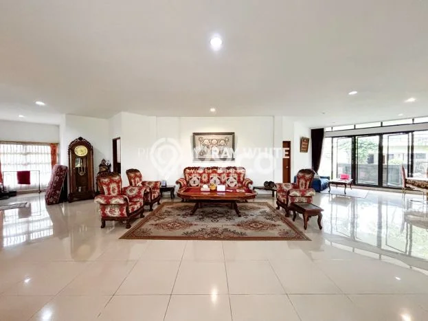 Aset Strategis! Vila Kawasan , Luas 2950m2m², ROI Menjanjikan untuk bisnis Aset Strategis! Vila Kawasan , Luas 2950m2m², ROI Menjanjikan untuk bisnis