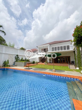 Hunian Minimalis Untuk Disewakan di Kemang Jakarta Selatan 4 KT & 4 KM Hunian Minimalis Untuk Disewakan di Kemang Jakarta Selatan 4 KT & 4 KM
